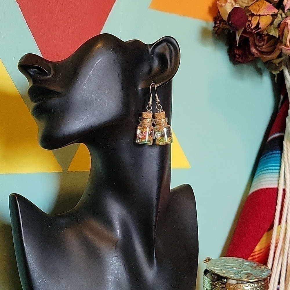 Handmade Realistic Resin Mason Jar & Fruit Drink Earrings🍹🫙🍋 🍉 - Picture 2 of 11